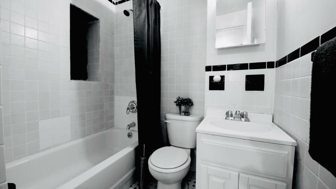 Times Square Manhattan - Private Room In 2 Bedroom Apartment Casa de hóspedes Nova York